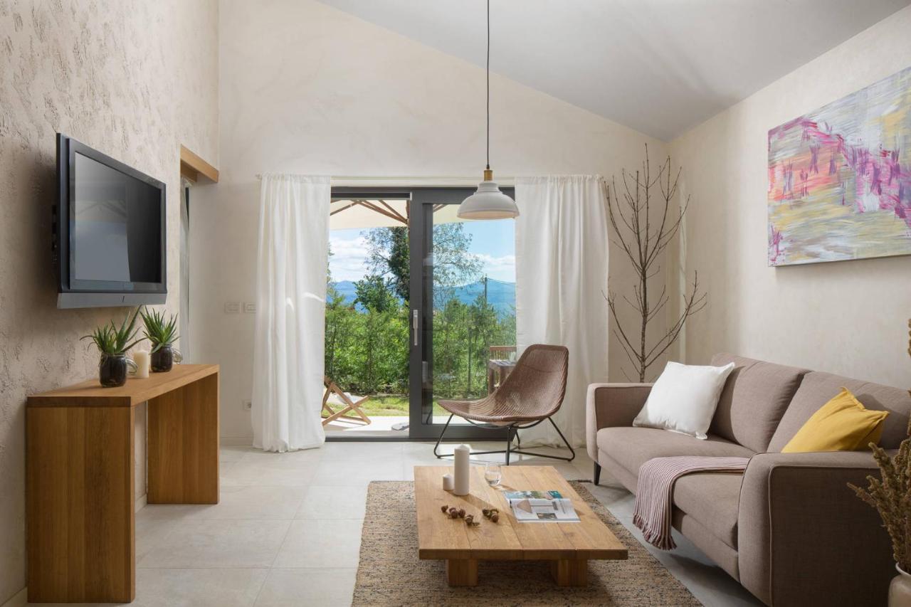 Villa Terra Histria - Boutique Stone House à Oprtalj Extérieur photo
